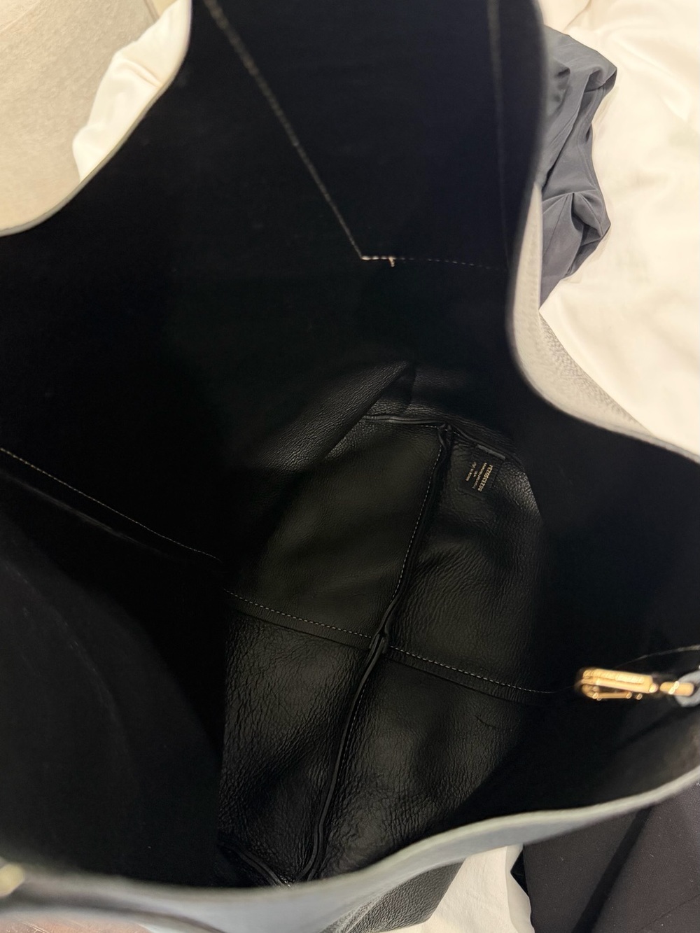 Banana Republic Black Leather Hobo Bag Large Shoulder Tote EUC - Picture 7 of 15